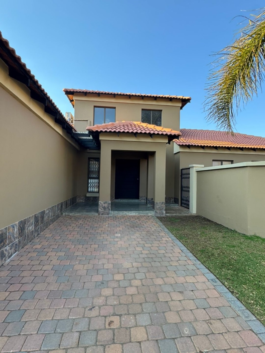 3 Bedroom Property for Sale in Wilkoppies North West